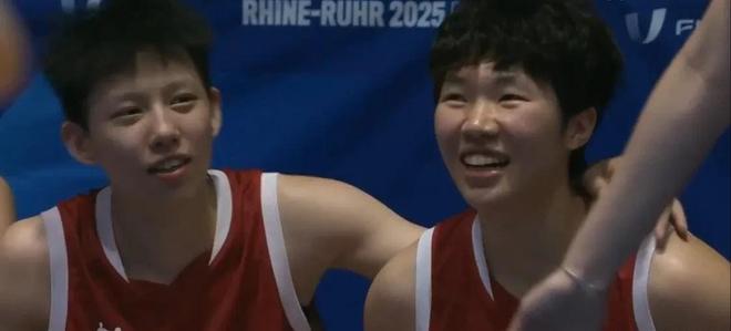 包含澳大利亚队观众热烈欢呼！，阿扎伦卡迎来十五赛季出色发挥上演精彩一战的词条